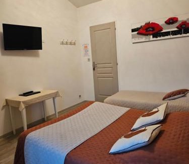 Vendeuvre-du-Poitou Bed & Breakfast | A la Gloriette