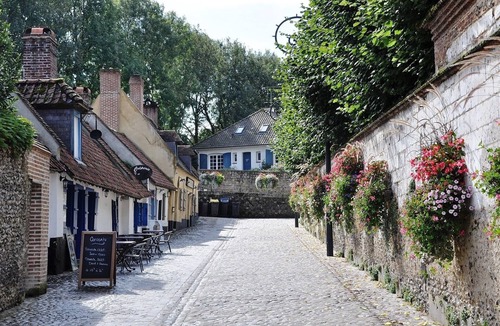 Wailly-Beaucamp House | A la petite maison (4 stars)