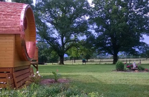 Pouilly-sous-Charlieu Ski Chalet | A la RONZIERE - Le Tonneau