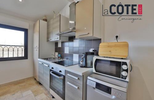 Chateauneuf-les-Martigues House | A La Vaquera - Gîte équestre