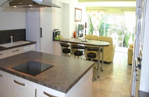 Roquebrune-sur-Argens House | A la Verte Campagne