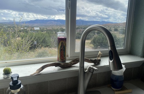 Medanales House | A light-filled home with views of the Jemez