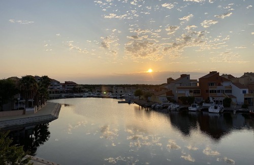 Le Barcares Apartment | A little corner of paradise overlooking the marine lake Le Barcares