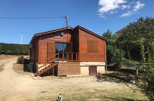 Sainte-Livrade-sur-Lot Ski Chalet | A little corner of paradise on the water's edge