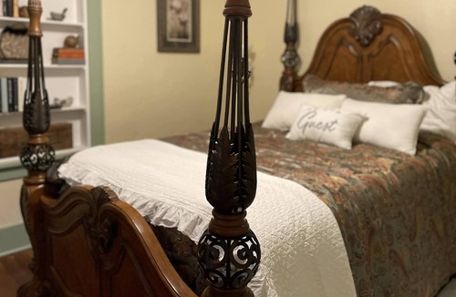 Ste Genevieve House | A little French Grace in historic district.
