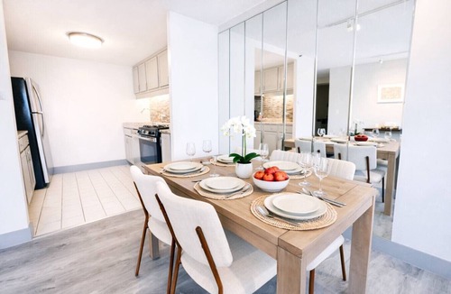 Downtown Hartford Apartment | A+ Location Condo | Modern + Bright| Bushnell Park