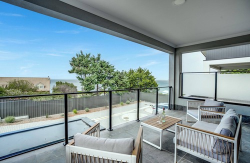 McCracken House | A+ Location | Views | Games | Balcony | BBQ+Dining