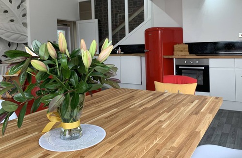 Wellington House | A Lodge with a View!