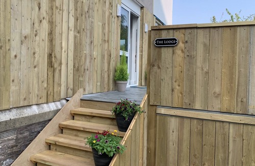 Wellington House | A Lodge with a View!