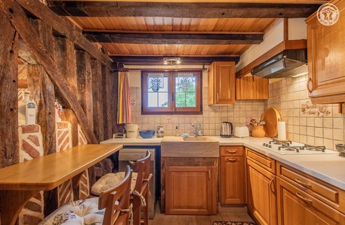 Torpes House | A Lombre des Acacias