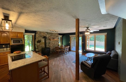 Hope Bay House | A lovely escape in Hope Bay, Bruce Peninsula
