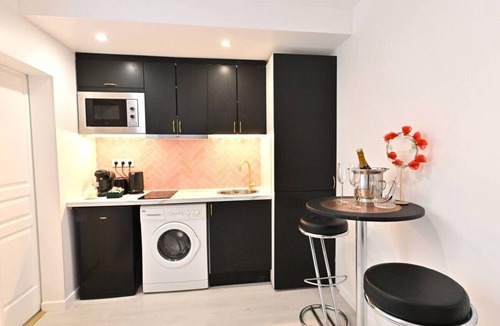 Sens Apartment | A loving interlude