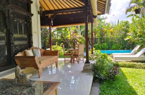 Sayan Villa | A Lush Tropical Villa in Ubud Rice Fields