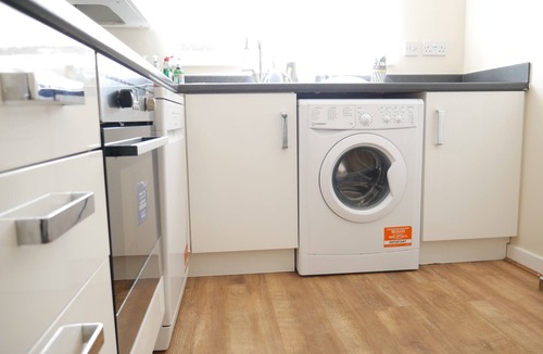 Dadlington House | A Luxurious House in Coventry