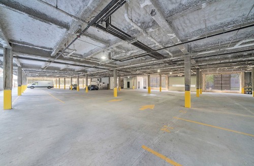 Paterson Apartment | A luxury 2BR aprtments near MetLife stadium and NYC