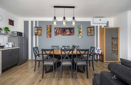 Finida Apartment | A luxury 3 bedroom, 2 storey apartment with garden and whirlpool - Brigitta 4