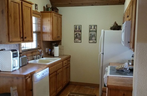 Branson West Cabin | A Luxury Cabin in a Gated Golf Community