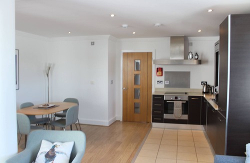 Cowes Apartment | A Luxury Waterside Marinus Apartment