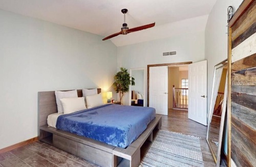 Paradise House | A -LV HOME PALM D