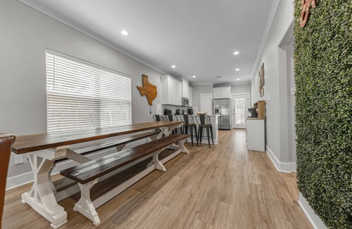 College Station House | A&M Game House with Indoor Slide - Sleeps 12