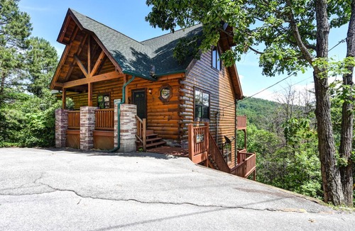 Townsend Cabin | A Majestic View III by Jackson Mountain Rentals