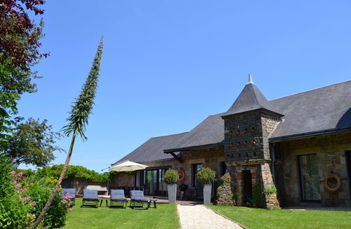 Paimpol Villa | A Mansion on the Beach