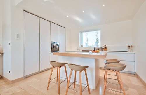 Cabannes House | A MAS IN PROVENCE Under the centuries-old plane trees