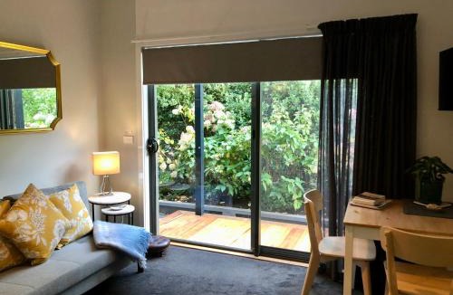 Trentham Bed & Breakfast | a'meadow