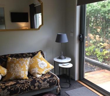 Trentham Bed & Breakfast | a'meadow