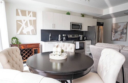 North York House | A Memorable Staycation