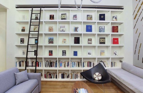Quartier Sainte-Marguerite Apartment | A modern and unique loft - Center of Paris