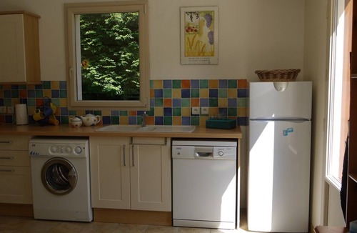 Ceauce House | A modern property, purpose-built for disabled access. Sleeps 6 in 3 bedrooms.