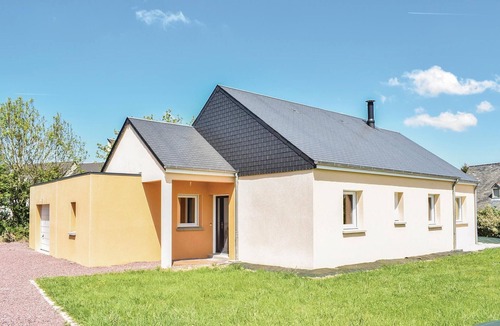 Quettreville-sur-Sienne House | A modern cottage with a very comfortable interior.
