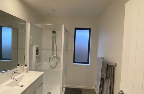 Bell Block Apartment | A Modern & Homely Suite