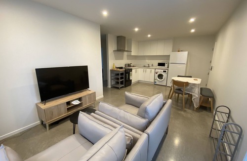 Bell Block Apartment | A Modern & Homely Suite