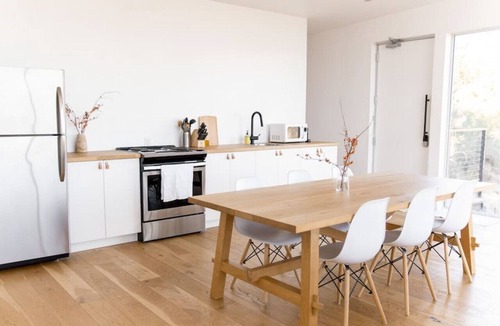 Bonita House | A modern light-filled haven in a tranquil setting