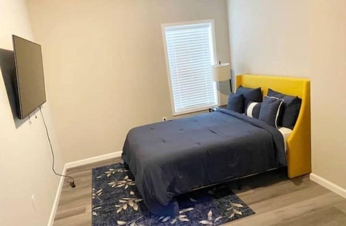 Loganville House | A Modern Two Bedrooms Retreat!
