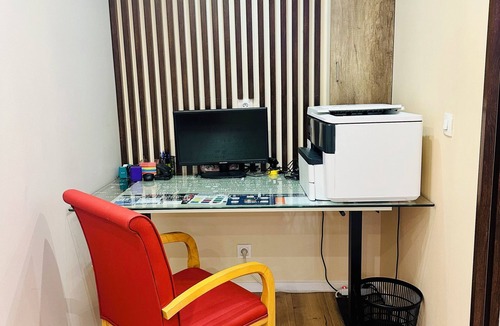 Roissy-en-Brie Apartment | A modern well-designed apartment with elegant touches.