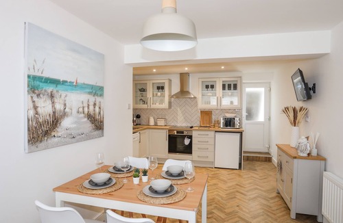 Newborough Cottage | A MOR, pet friendly in Newborough