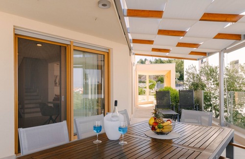 Preko House | A'more Preko" Ferienhaus in Preko Insel Ugljan by Interhome