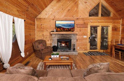 Sevierville Villa | A Mountain Surprise
