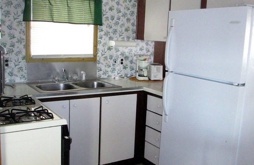 Morris House | A mountain view! Quaint and quiet!