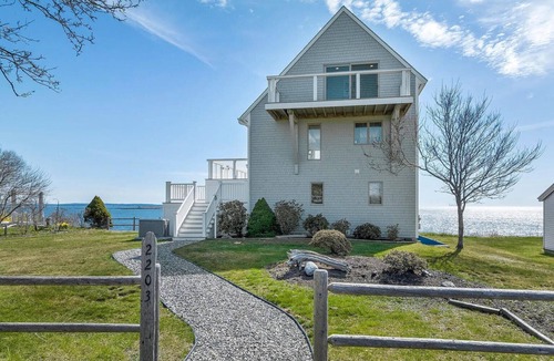 Bailey Island House | A multi-level home on the cliffs of Casco Bay!