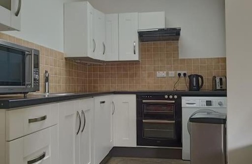 Thornbury Apartment | A nicely presented friendly comfortable ECO cottage