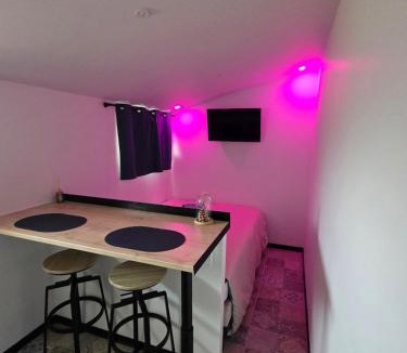 Servas Bed & Breakfast | A NOU'DEUX