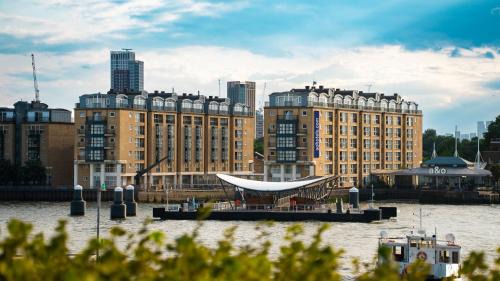 Surrey Docks Hotel | a&o London Docklands Riverside