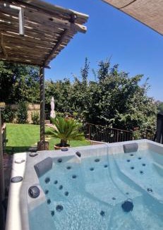 Casamozza House | A Pasturella, Jacuzzi Spa