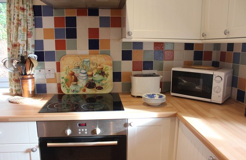 Lochgilphead Apartment | A peaceful cottage set on a private drive.