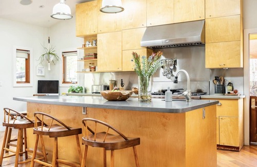 Venice House | A Peaceful Garden Sanctuary