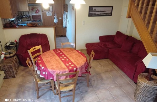 Tredion House | A peaceful home with a bird's-eye view